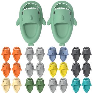 65 uomini da donna Shark Summer Home Coppia di colori solidi Parenti Outdoor Cool Indoor Household Slifori divertenti Gai