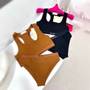 Luxury Women Sporty Bras Briefs Set Summer Fashion Sport Lingerie Set Designer Brand Wirefree Underwear Female Croped Tanks Bottoming