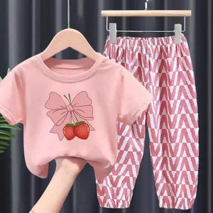 Crianças de roupas crianças e meninas da moda definir infantil de verão Casual Sportswear Strawberry Prind Short Mangued top+calça 2pcs Conjunto de crianças e meninas Conjunto WX