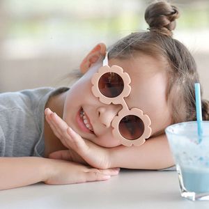 Okulary przeciwsłoneczne dla dzieci kwitną okrągłe UV400 Ochrona dla dziewcząt chłopięcych maluch cudowne okulary słońca dla dzieci Oculos de sol