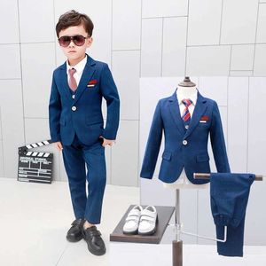 Anzüge Hochzeitsanzüge für Blumenjungen Kinder Blazer Weste Hosen Krawatte 4pcs formelle Smoking Kleidung Set Gentleman Kids Performances Kostüm Y240516