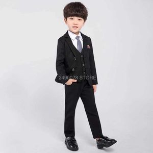 Anzüge Jungen Hochzeit Anzug Kinder formelle Jacke Weste Hosen Krawatte 4pcs Bekleidungsset Kids Performance Tuxedo Kleider Party Kostüm Y240516