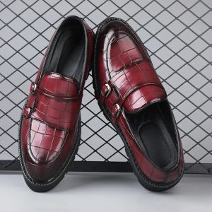 Men mocassim formal sapatos de pedra de pedra decoração de fivela de fivela grossa