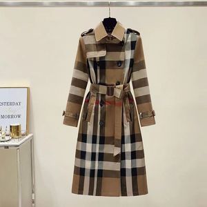 B: s nya Light Luxury British Style Classic2023 Spring and Autumn New European and American British Style Bajia Women's Classic Plaid