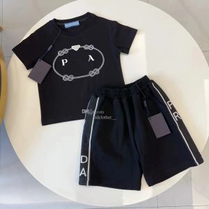 Set baby designer a due pezzi set di abiti da design per bambini maglietta per bambini a 114 età estate boy set mercoledì 100% cotone comodo bre brete