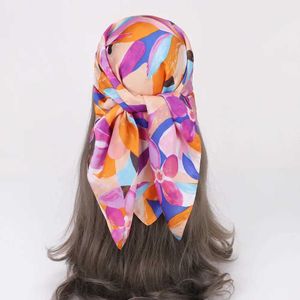 Bandanas Durag 70*70 cm floraler Druckquadratschal Frauen Professionell kleiner Kopftuch Frühling Sommerdünnes Haarband imitiert Seide SHL Wr Hijab J240516