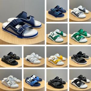 Случайный в стиле H-Town Men Sandal