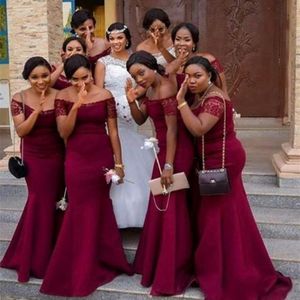 2020 African Girl Dark Red Off the Shoulder Lace Sleeves Mermaid Bridesmaid Dresses Custom Made Made Satin Maid of Honor Gowns 325p