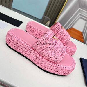 Designer Monolith Crochet Women Weave Weave Slipper Buckle Sandal Platform Raffias Slipper Summer Summer Salto plano Sliders Sliders Shoe de praia 5.17 01