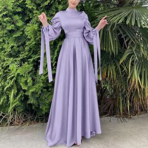 Muslimische Mode Frauen Islamische Satinkleid Hijab Arabisch Falten Abaya Dubai Ballonhülle mit Band Eid Mubarak Turkische Kleider 240508