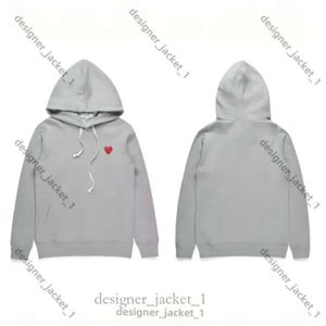 Designer Commes Des Garcon Hoodie Commes Des Garcons Sweatshirts Women Zipper Loose Play Sweatshirt Small Red Heart Jacket Garcons Standard och Fleece E3C3