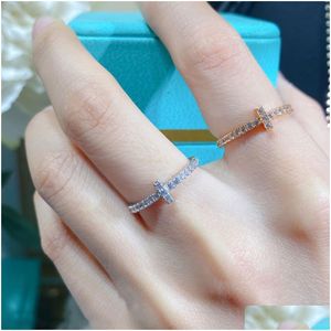 Bröllopsringar Fashion Designer Moissanite Ring S925 Sterling Sier FL Mosan Diamond For Women Nya par smycken enkelhet Stereoskop Otjxa