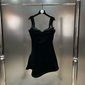 Prepomp Spring Collection ärmlös fyrkantig krage nödställd sammet Slim Black Short Dress Women GP122 240517