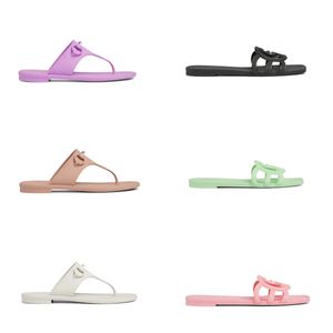 2024 New Summer Women's Slippers and Sandals Designer Slippers Luxury Flat Heels Fashion Casual Comfort Flat Shoes Herringbone Slippers Beach Slippers 35-42