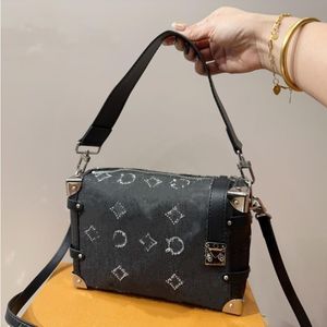 10a Fashion Handtasche Trunk Bag Luxus Frauen 23 cm Geldbörse Rhinobarine Designer Schulter Crossbody 24SS -Seiten Eucem