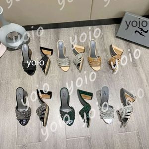 Brand new womens slipper sandal shoes Gina ladies flats heels sandal shoes with diamond high quality yoio