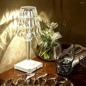 Lâmpadas de mesa Lâmpada de diamante Lâmpada USB recarregável de decoração de acrílico mesa de cabeceira de cabeceira de cama de cristal luminária de presentes Luz noturna
