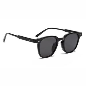 Vintage Square Solglasögon kvinnors mode överdimensionerade solglasögon män nyanser svarta solglasögon uv400 glasögon