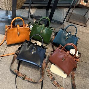 2024 New Shoulder Bags European American style retro Cross Body leather single shoulder crossbody bag simple versatile college style goddess handbag