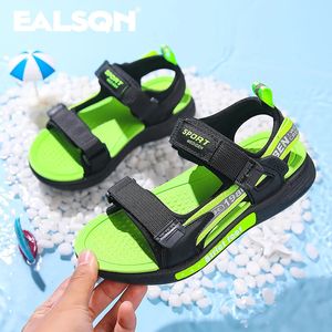 Summer Boy Sandals Big Kids Shoes с мягкой содействующей детской детской пляжной обувь для обуви для обуви на открытые сандалии римские тапочки 240517