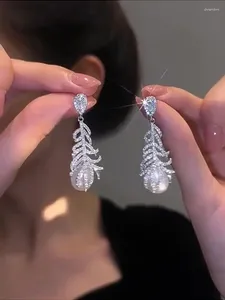 Dangle Earrings Unique Exquisite Rhinestone Feather Earring 2024 Latest Spring/Summer Product Luxury Quality Pendant Jewelry Wedding