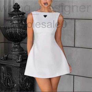 Sukienki robocze projektant 2024 Nowa seksowna sukienka z wyciętą sukienką z tyłu QSW3 8bzk