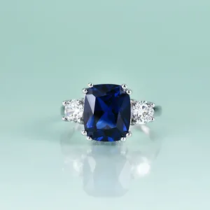 Rings de cluster Gem's Beauty 925 Prata esterlina 5ct retângulo cortado laboratória Blue Spinel Simulant Diamond Adorn for Women Classic Fine Jewelry