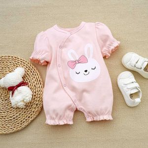 Rompers 3-18 meter sommar baby flicka jumpsuit söt kanin mönster rosa shorts crawling set bomull nyfödd baby onesie baby gåva D240516