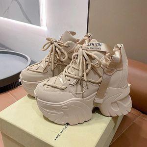 Kvinnor Walking Sneakers Autumn Lace-Up High Platform Chunky Shoes Breattable Leather Shoes 10cm Winter Wedge Heels Casual Shoes 240516