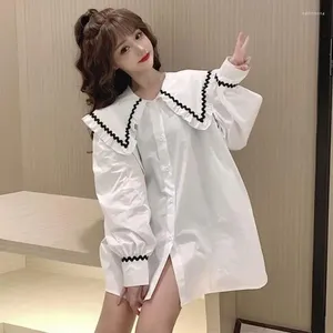 女性用ポロス大規模な服2024韓国スタイルの甘いフレンチフリル格子縞の長袖シャツルーズスリミングファッション