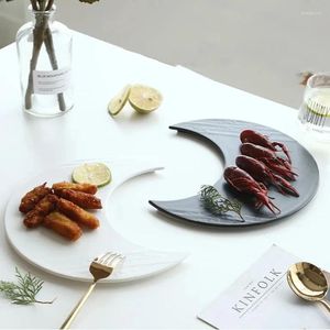 Plates Moon Shape Ceramic Plate Middag Oregelbunden sushidisk bakverk Dessert Dekorativ restaurang Tabellery