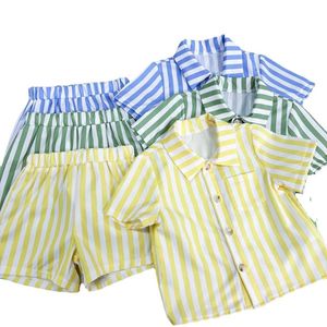 Set di abbigliamento per ragazzi camicia estiva a maniche corte t-shirt casual a strisce e pantaloncini per bambini abiti per ragazzi 0-5y y240515