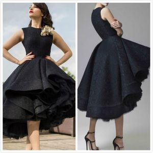 2019 Tasarımcı Elbise Kısa Ön Arka Parti Prom Elbiseler Zarif Siyah Dantel Dubai Arap gece önlükleri Çay Uzunluğu Yüksek Düşük Kutlama 278W