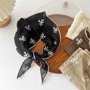 Bandanas Durag Linen cotton lace triangular scarf suitable for women floral sunscreen headscarf small Shls womens hair headband office collar J240516