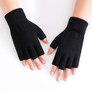 Ny ny svart kort fingerlös stickad fast färg halvfinger stickad Mitten Autumn Winter utomhusmotor körhandskar