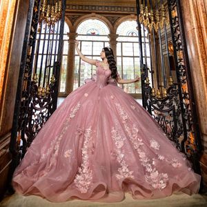 Luksusowy różowy błyszcząca sukienka Quinceanera z aplikacji na ramię kwiat koraliki Tull vestidos 15 de xv anos xv Brithday Sweet 16 Sukienka