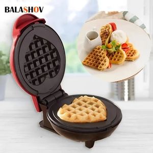 Mini Waffle Maker Bubble Egg Cake Oven Breakfast Love Heart Small Cooking Appliance for Childrens Birthday Parties 240516