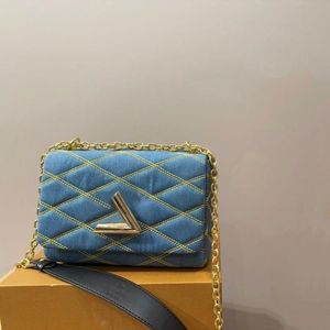 10a Fashion 23cm Twist Designer 24SS Diamond Bag Luxury Swork маленькая цепная аромата сумочка плеч