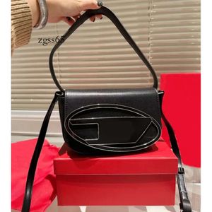 Designer Bag Luxury Handbags Shoulder Bags Womens Fashion Underarm Pouch Top Quality Real Leather D-Designed Classics Beautiful Christmas Present 386
