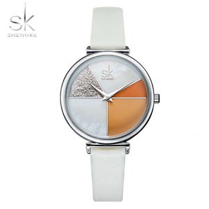 2024new 뜨거운 판매 숙녀 손목 시계 캐주얼 간단한 패턴 디자인 석영 시계 여성 손목