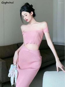 Abiti da lavoro 2 PC Set di donne magliette solide Gonne a guaina sexy in stile coreano da donna a match Temperamento classico classico Ulzzang estate