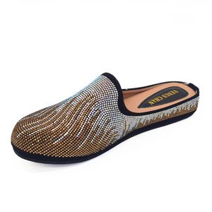 2024 Lady Pu Sheepskin Leather Sexy Ladies 3CM Low Heels Sandals Shoes Ballet nära tå diamant toffel Summer Europe and America Mix Colors Slip-on Size 38-42