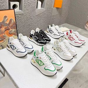 Neo Run Off Trainer Sneakers Знаменитые дизайнерские женщины обновляют кроссовки на спине золотой тонал Спойлер Клин, в форме подошвы, скрытая сетчатая платформа обувь TPR Casual Party 5.14 01