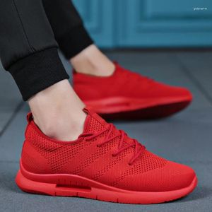 Fitness ayakkabıları tenis maskuli ışık vulkanize erkekler İtalya tasarımcısı bahar Kore sürümü moda flyweather alçak üst spor ayakkabılar beyaz kırmızı