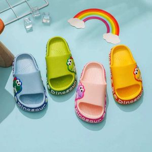 Slipper Children Slippers Kids Summer Cartoon Beach Shoes Boys Girls Baby Soft Sole Non-Slip Y240518