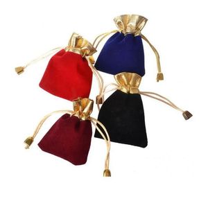 7*9cm de veludo de veludo bolsas de cordas de tração 100pcs/lote 4colors embalagens de jóias sacolas de casamento de casamento de Natal preto azul vermelho