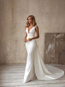 Runway Dresses Elegant Women White Long Taill Wedding Dress Fashion V Neck Robe de Marie Ny ankomst Ribbon Bridal Mermaid Evening Dress T240518