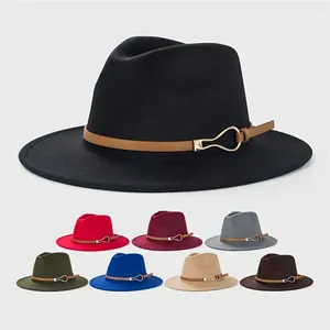 Berets A Ladies Western Cowboy Hat Stylish Simple Flat-brimmed Wool Top Leather Buckle Decorative Belt Holiday Jazz Man