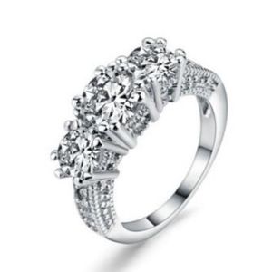 Fashionabla 3 25CT 14K Vitt guldpläterad diamant Creative Engagement Ring 179i