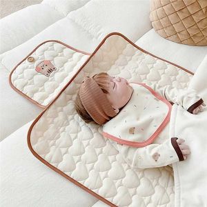 Changing Pads Covers Infant foldable diaper changer waterproof pad newborn supplies bedding mattress replacement cover Y240518